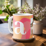 Caneca De Café Monograma moderno - Curvas Orgânicas Retroativas -<br><div class="desc">Um design moderno com curvas orgânicas em tons de rosa,  coral e tangerina. Personalize esta caneca de café com um monograma e foto. Para começar,  adicione uma foto para fazer um presente de excelente. Se precisar ajustar as fotos ou monogramas,  clique na ferramenta personalizar para fazer alterações.</div>