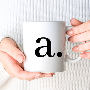 Caneca De Café Monograma   Nome inicial preto-branco simples