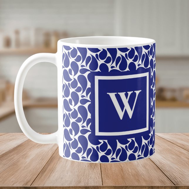 Caneca De Café Monograma Paisley Minimalista Moderno Azul e Branc (Criador carregado)