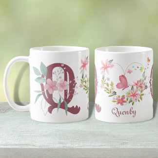 Caneca De Café Monograma Q de Borboleta Floral em Aquarela Elegan