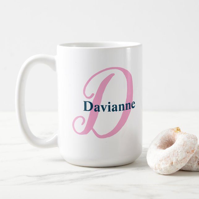 Caneca De Café Monograma Rosa Personalizado - Letra D & nome pers (Com Donut)