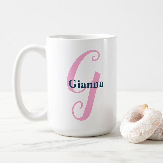 Caneca De Café Monograma Rosa Personalizado - Letra G Nome Person (Com Donut)
