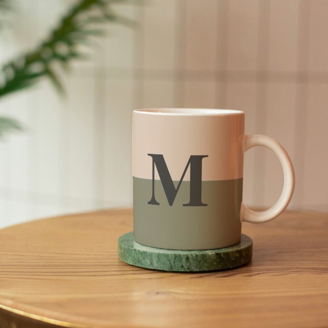 Caneca De Café Monograma - Sábio Cor-de-Rosa Pincelada Personaliz (Pink and Sage Green Monogram Mug)