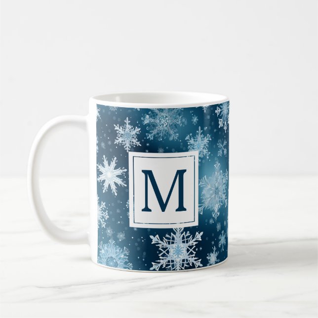 Caneca De Café Monograma Winter Wonderland Snowflakes Blue White (Esquerda)