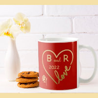 Monogramas de amor com coração vermelho/ano inicia