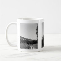 Montanhas B&W de 11 oz Mug