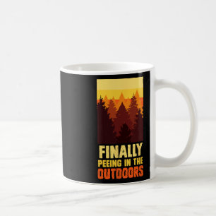 Caneca De Café Montanhista engraçado urinando fora do menino da n