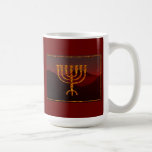 Caneca De Café Moshe's Menorah<br><div class="desc">Na Torah Moshe Rabbenu, diz-se, "Você fará um Menorah de ouro puro, espancado, se o Menorah for feito, sua base, seu galho, suas bolas, seus botões, e suas flores serão martelados dele, " [Shmot 25:31] e mais tarde, "Veja, construa, de acordo com a forma que você está mostrando na montanha."...</div>