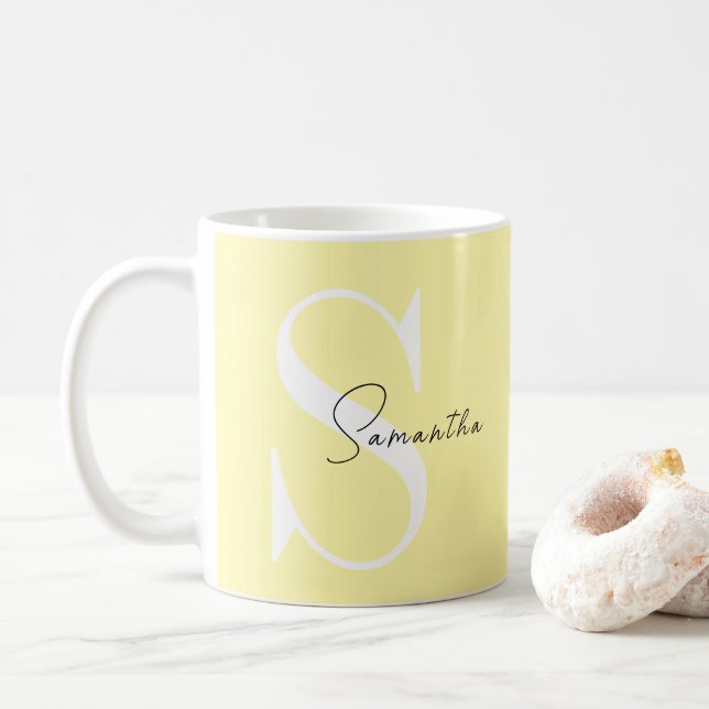 Caneca De Café Mug Clássico Monograma Amarelo Pastel Personalizad (Com Donut)
