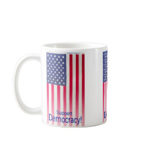 Mug com mensagem de sinalizador "Democracia de Sup