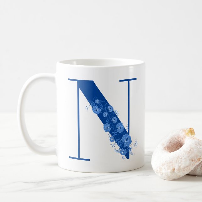 Caneca De Café Mug com Monograma Floral - Letra N (Com Donut)