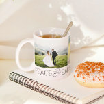 Caneca De Café Mug de Fotografia Personalizada da COR EDITÁVEL Pe<br><div class="desc">Personalize esta caneca com seu texto e foto para criar um presente de um tipo! Editável a qualquer cor de sua escolha. Concebido por Berry Berry Sweet,  moderno Stationery e presentes personalizados. Visite nosso site em www.berryberrysweet.com para ver nossas linhas de produtos de cheio.</div>