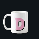Caneca De Café Mug Inicial<br><div class="desc">Descubra a combinação perfeita de estilo e personalização com nossa Copa inicial de café! Projetada para aqueles que adoram adicionar um toque único às suas rotinas diárias, esta xícara é mais do que apenas uma embarcação para o seu peito favorito — é uma declaração de individualidade. Por que você vai...</div>