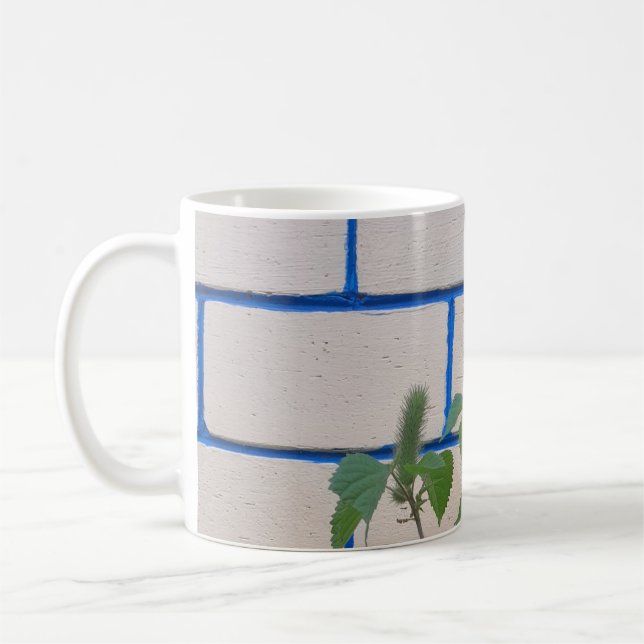 Caneca De Café Mug (Muro de tijolo e Planta) (Esquerda)