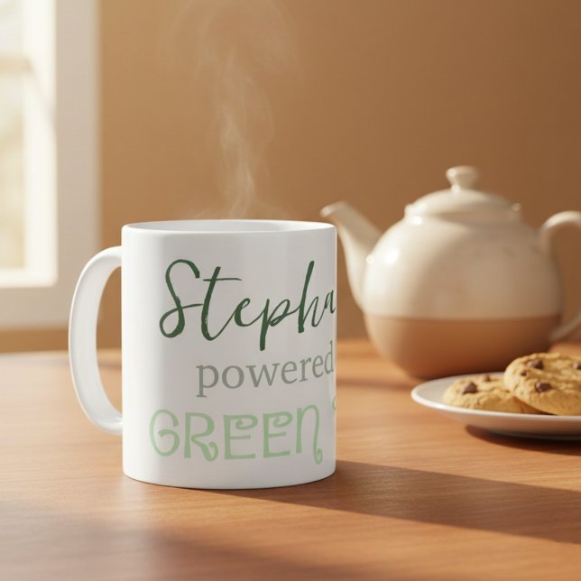 Caneca De Café Mug personalizado "Powered by Green Tea" (Powered by green tea mug with custom name.)