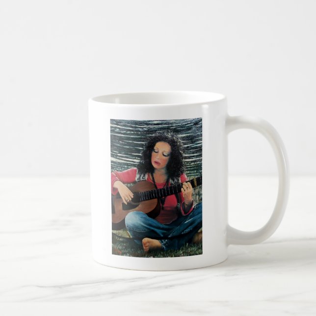 Caneca De Café Mulher Tocando Música Com Violão Acústico (Direita)