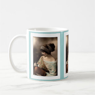 Caneca De Café Mulher vitoriana com cabelo preso em contas