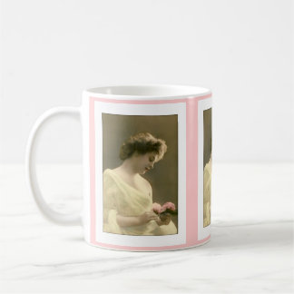Caneca De Café mulher vitoriana romântica retrospectiva