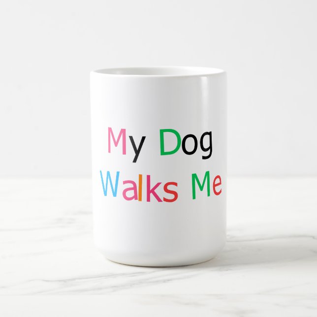 Caneca De Café My Dog Walks Me Funny Dog Lover Quote (Centro)
