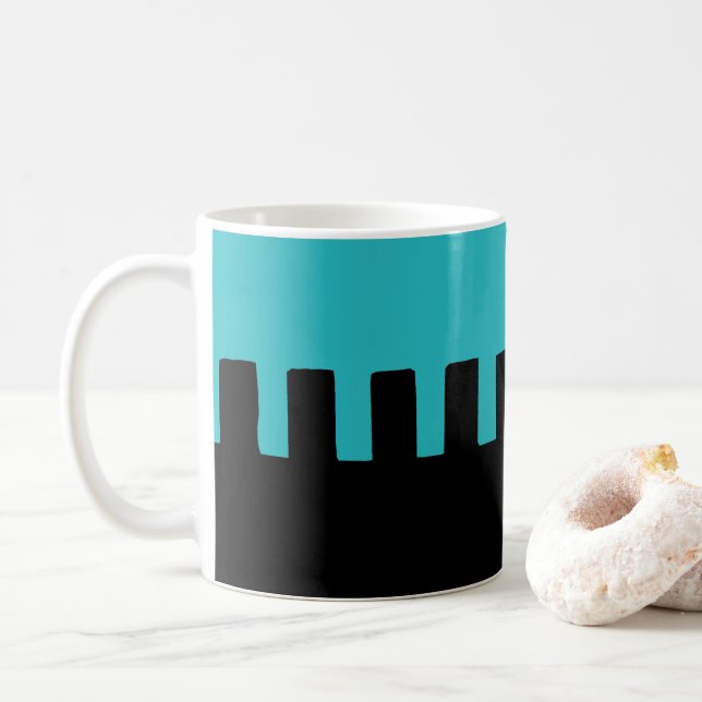 Caneca De Café Na moda Turquesa e padrão preto (Com Donut)