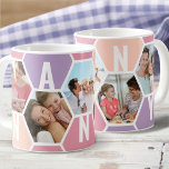 Caneca De Café Nanny 5 Fotografia Editável 5 Letra Honeycomb<br><div class="desc">Caneca de café de mel, personalizada com 5 de suas fotos favoritas e impressa com 5 letras, como NANNY. A design apresenta uma colagem de fotos em favos de mel em uma paleta colorida de sorvete de verão de rosa lilás e pêssego. Se quiser alterar as cores, clique em "personalizar...</div>