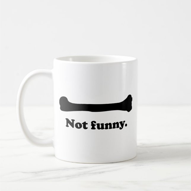 Caneca de Café Não é Engraçado (Esquerda)