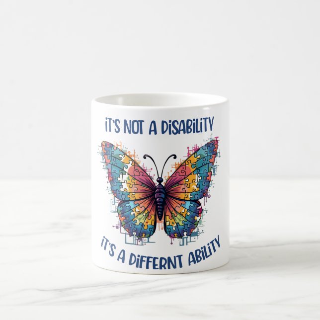 Caneca De Café Não é uma deficiência, é uma habilidade diferente (Centro)