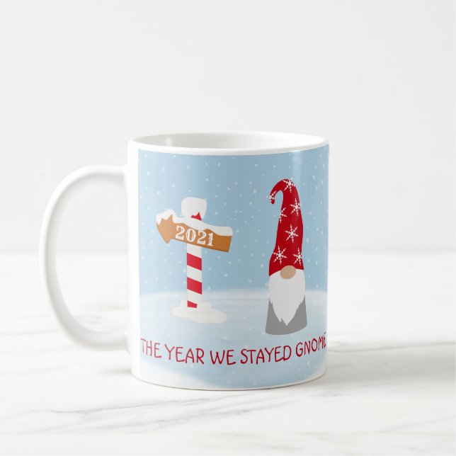 Caneca De Café Natal 2021 O ano em que ficamos Gnome (Esquerda)