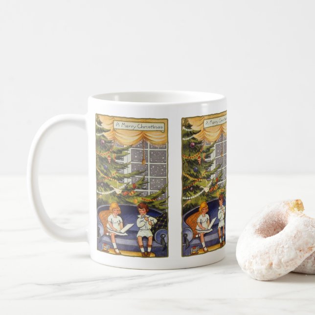Caneca De Café Natal Antigo, Crianças Sentadas num Sofá (Com Donut)
