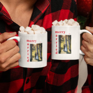 Caneca De Café Natal Foto de Recém-Casados Alegre e Casada