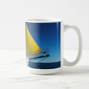 Caneca De Café Navigação do oceano em um iate