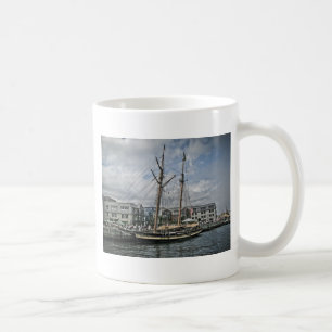 Caneca De Café Navio alto em Halifax
