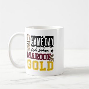 Caneca De Café No Dia do Jogo de Futebol Nós Usamos Marrom e Dour