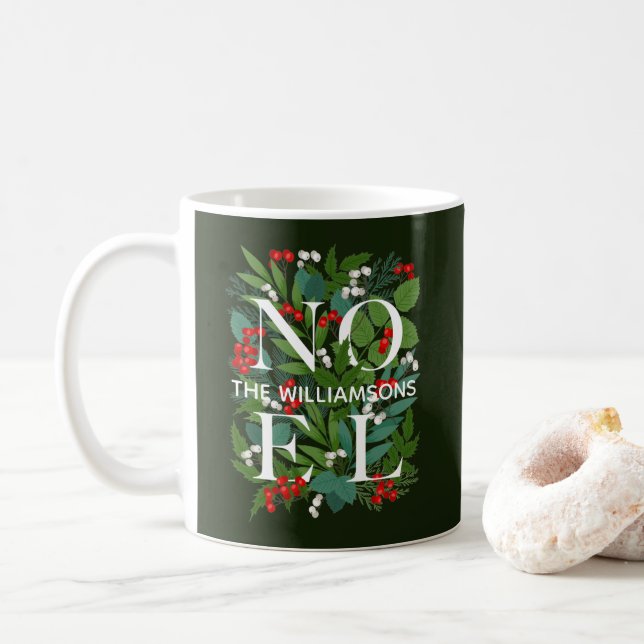Caneca De Café NOEL - Nome da família personalizada Natal (Com Donut)