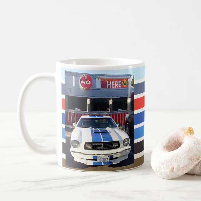Caneca De Café Noite Clássica do Cruzeiro de Carros no Jantar (Com Donut)