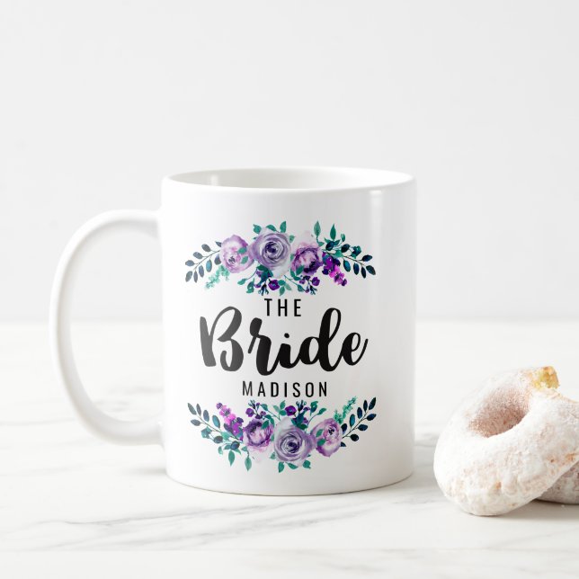Caneca De Café Noiva de Casamento de Wreath Floral Mint & Purple (Com Donut)