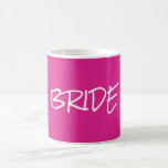 Caneca De Café Noiva rosa branco minimal<br><div class="desc">Caneca de café Noiva rosa branco minimal.</div>