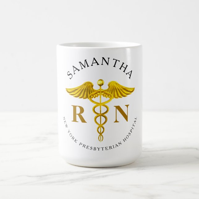 Caneca De Café Nome da Enfermeira Registrada de Caduceus Dourado (Centro)