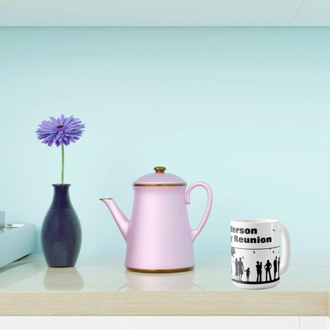 Caneca De Café Nome da Reunião da Família Silhouette Preta (Criador carregado)