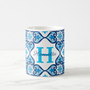 Caneca De Café 💙🤍 Nome + inicial azul - branco Azulejos X,