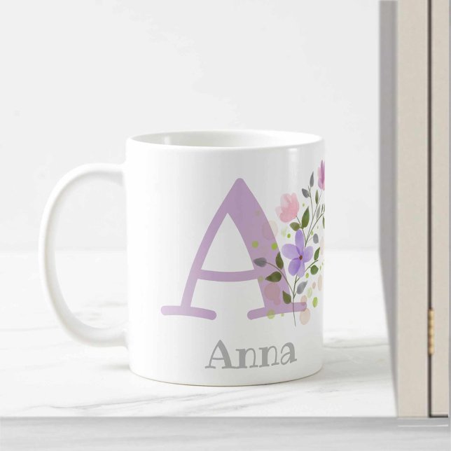 Caneca De Café Nome inicial de adição Anna com Flores (Criador carregado)