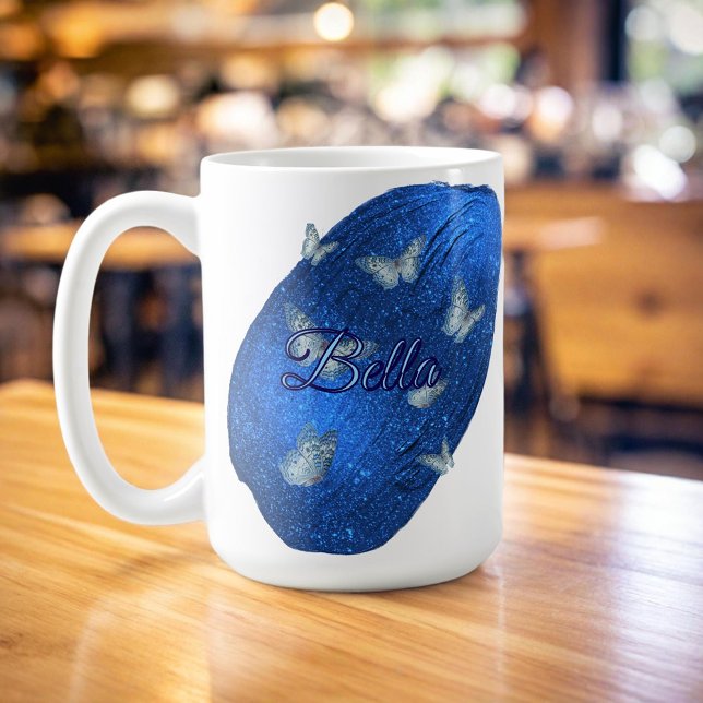 Caneca De Café Nome Moderno Brilhando Azul Real com Borboletas (Criador carregado)