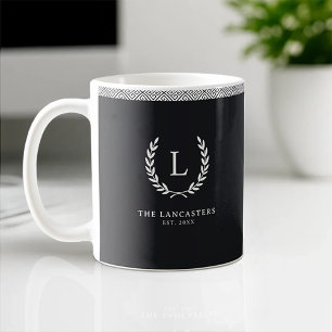 Caneca De Café Nome Personalizado da Família Wreath Moderna Inici
