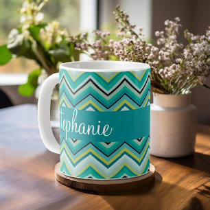 Caneca De Café Nome Personalizado do Padrão Chevron Teal e Verde