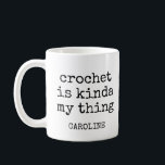 Caneca De Café Nome Personalizado Engraçado Crochet Lover Citação<br><div class="desc">Esta caneca de café personalizada é o presente perfeito para amantes de crochê que se divertem bem! Apresentando uma citação engraçada e com um tema de crochê e a opção de adicionar um nome, é ideal para começar seu dia com um sorriso enquanto você bebe seu café e se prepara...</div>