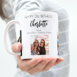 Caneca De Café Nomes de fotos brancas e pretas do amigo de aniver<br><div class="desc">Um presente de amigos para a aniversário de 21 anos de uma mulher, celebrando sua vida com 3 fotos suas, de seus amigos, família, interesses ou animais de estimação. Personalize e adicione seu nome, 21 anos e seus nomes. Letras pretas coloridas. Um fundo branco clássico. Seu nome é escrito com...</div>