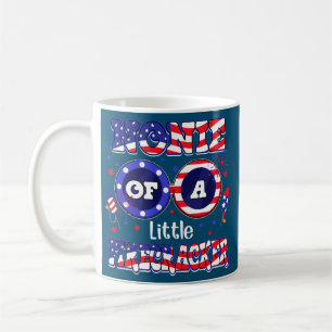 Caneca De Café Nonie De Um Pequeno Fogos De Artifício 4 De Julho