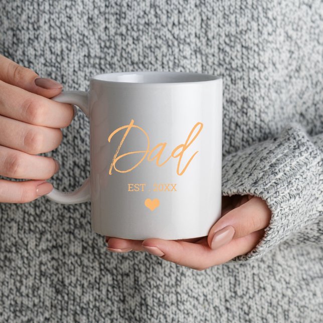 Caneca De Café Novo papai Mãe Procura Novos Pais Para Serem Prese (Criador carregado)