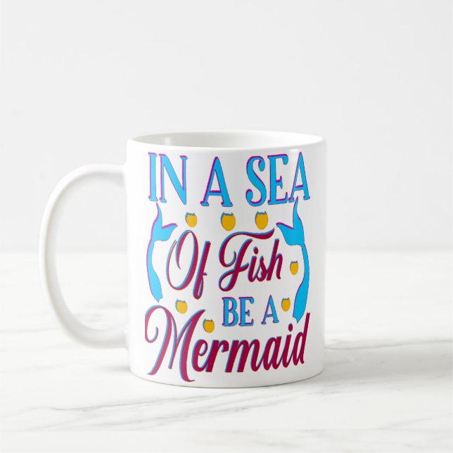 CANECA DE CAFÉ NUM MAR DE PEIXE SER UMA FUSÃO  (Esquerda)