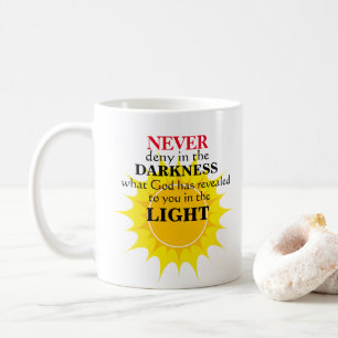 Caneca De Café Nunca negue na escuridão